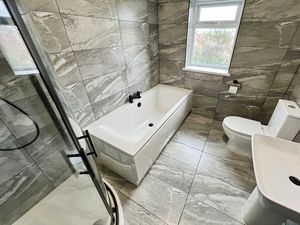 Family Bathroom- click for photo gallery